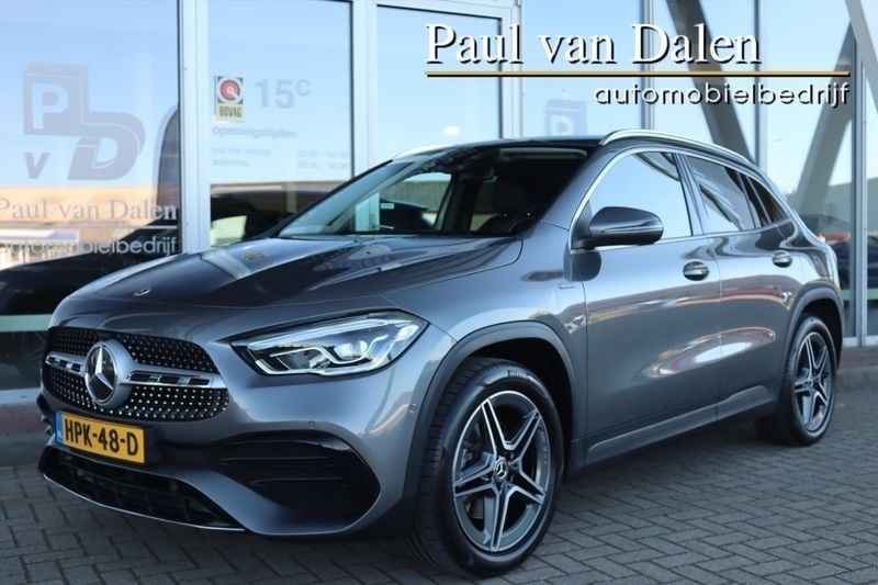Grijs Gebruikt 2021 Mercedes GLA250 AMG SUV | € 35.790 (Eerlijke prijs) - Afbeelding 1/4