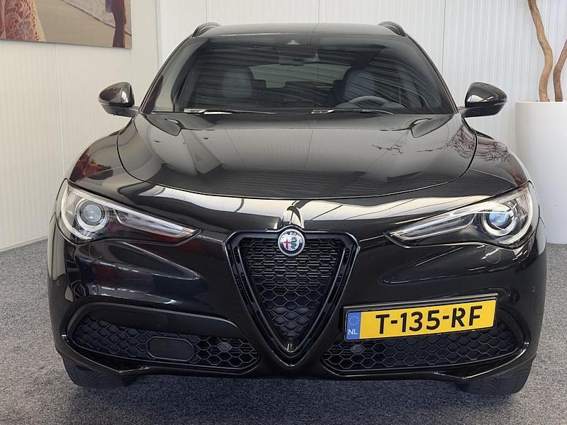 Occasion Alfa Romeo Stelvio Tech Edition 203 PK (149 kW) 2019 Zwart SUV