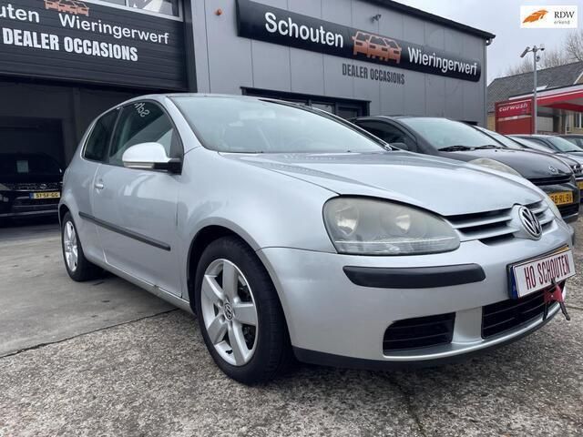 Grijs Gebruikt 2003 VW Golf IV Trendline Hatchback | € 1.945 (Iets duurder) - Afbeelding 1/4