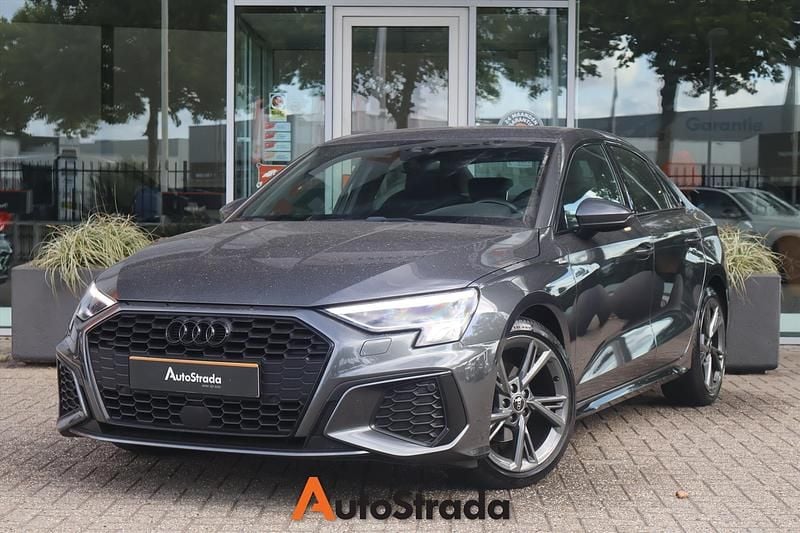Grijs Gebruikt 2021 Audi A3 e-tron S-Line Hatchback | € 27.900 (Goede deal) - Afbeelding 1/4