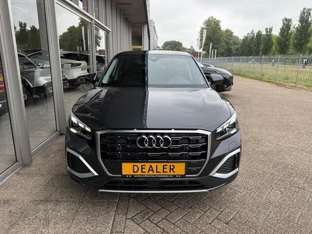 Grijs Gebruikt 2025 Audi Q2 Comfort SUV | € 35.999 (Eerlijke prijs) - Afbeelding 1/3