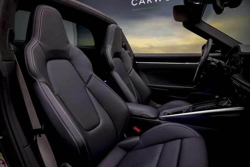 Occasion Porsche 992 450 PK (330 kW) 2021 Zwart (metallic) Coupé