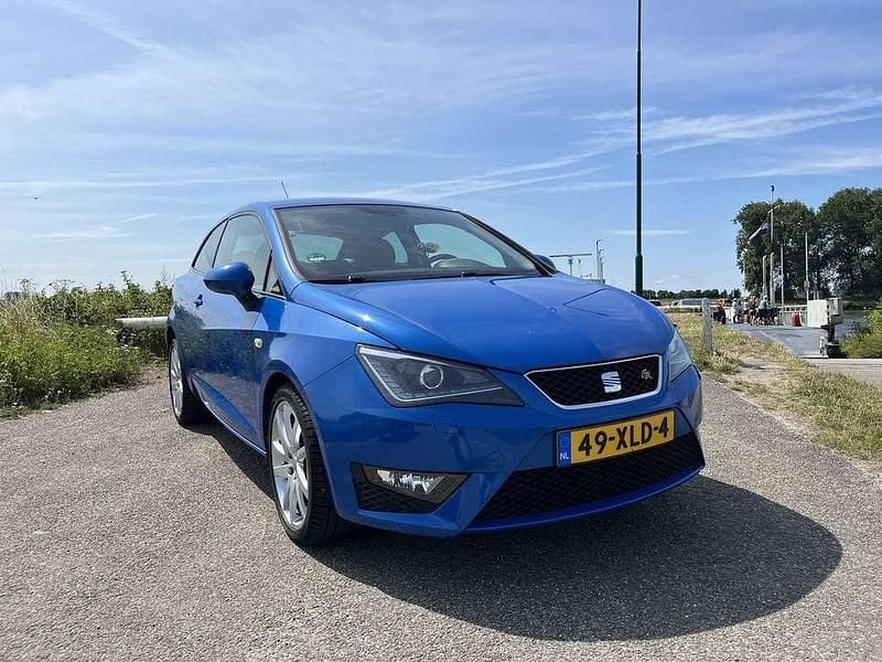 Blauw Gebruikt 2014 Seat Ibiza SC FR Hatchback | € 8.990 (Eerlijke prijs) - Afbeelding 1/4