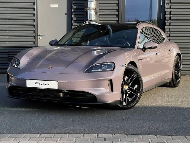 Paars Occasion 2024 Porsche Taycan Sport Turismo Stationwagen | € 96.599 (Duur) - Afbeelding 1/4