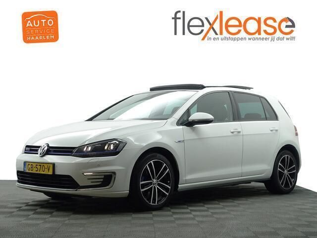Wit metallic Occasion 2015 VW Golf VII Highline Hatchback | € 16.900 - Afbeelding 1/4