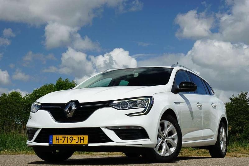 Occasion Renault Mégane GrandTour LIMITED 140 PK (102 kW) 2020 Wit Stationwagen
