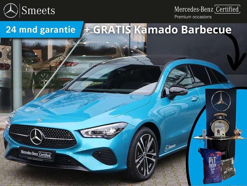 Blauw, metallic lak Gebruikt 2024 Mercedes CLA250e Shooting Brake Luxury Stationwagen | € 46.245 (Duur) - Afbeelding 1/4