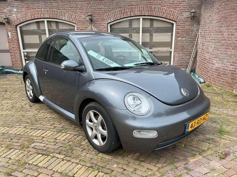 Occasion VW New Beetle Highline 101 PK (74 kW) 2004 Grijs Hatchback