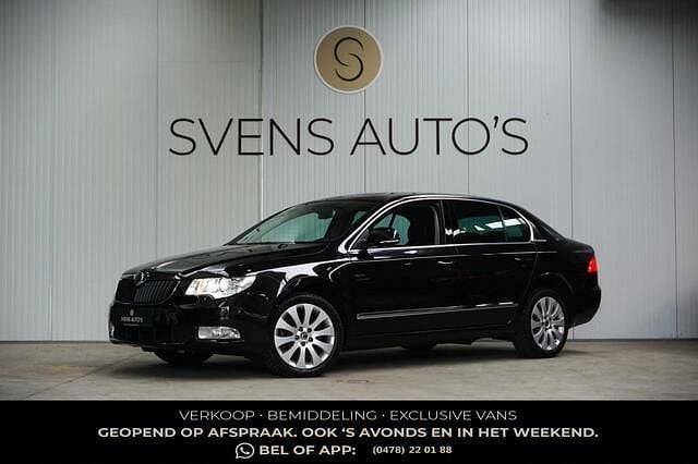 Zwart Gebruikt 2010 Skoda Superb Hatchback | € 17.945 (Duur) - Afbeelding 1/4