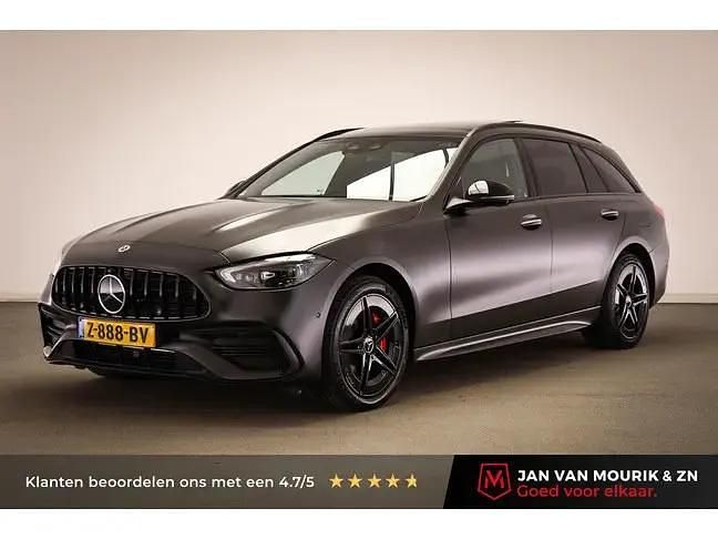 Grijs Gebruikt 2024 Mercedes C300e AMG line Stationwagen | € 51.900 (Eerlijke prijs) - Afbeelding 1/4