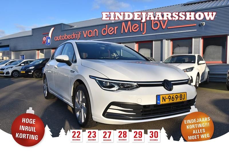 Wit Gebruikt 2021 VW Golf VIII Business Hatchback | € 19.999 (Goede deal) - Afbeelding 1/4