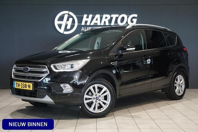 Zwart Gebruikt 2018 Ford Kuga Trend SUV | € 15.900 (Goede deal) - Afbeelding 1/4