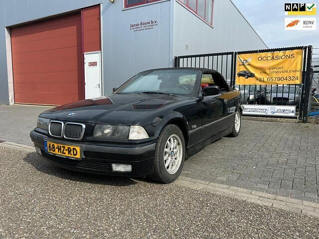 Zwart Gebruikt 1996 BMW 320 Executive Cabriolet | € 3.999 - Afbeelding 1/4