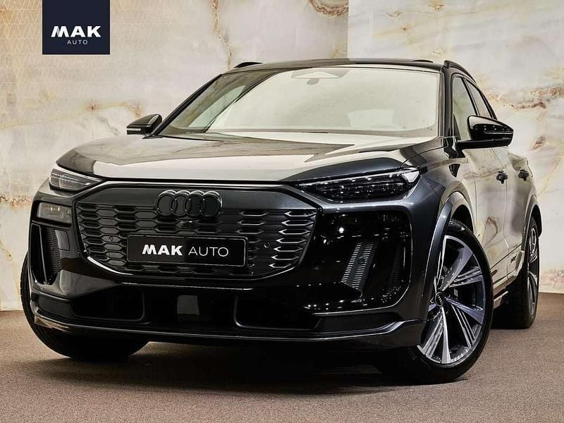 Grijs Gebruikt 2024 Audi SQ6 e-tron Ambiente SUV | € 84.950 (Eerlijke prijs) - Afbeelding 1/3