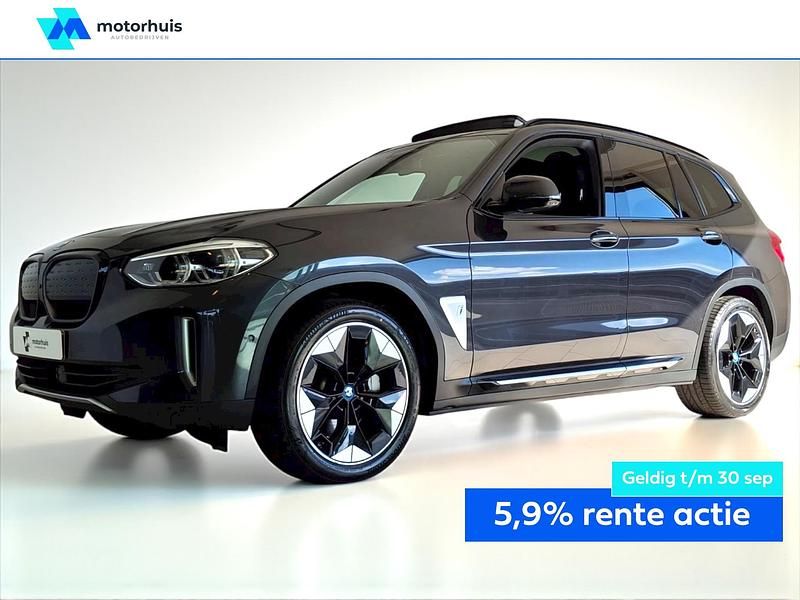 Grijs Gebruikt 2021 BMW iX3 Comfort Edition SUV | € 32.490 - Afbeelding 1/4