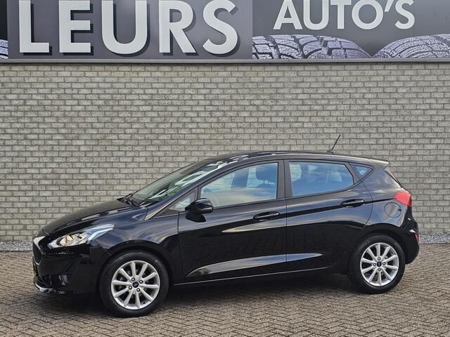 Zwart, metallic lak Gebruikt 2018 Ford Fiesta Trend Hatchback | € 10.950 (Eerlijke prijs) - Afbeelding 1/4