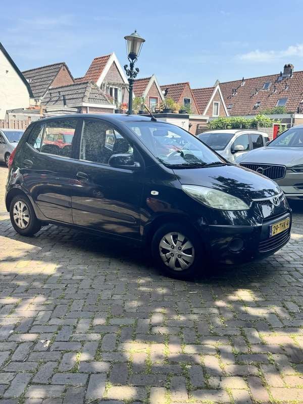 Zwart Gebruikt 2012 Hyundai i10 Hatchback | € 1.800 (Super prijs) - Afbeelding 1/4