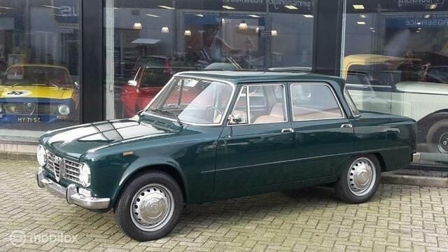 Groen Gebruikt 1966 Alfa Romeo Giulia 1300 Sedan | € 19.950 - Afbeelding 1/4