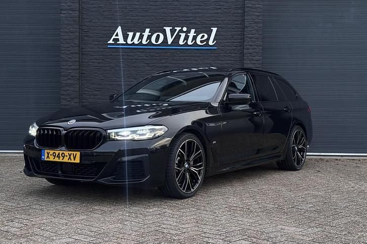 Occasion BMW 530 Executive 252 PK (185 kW) 2023 Zwart Stationwagen