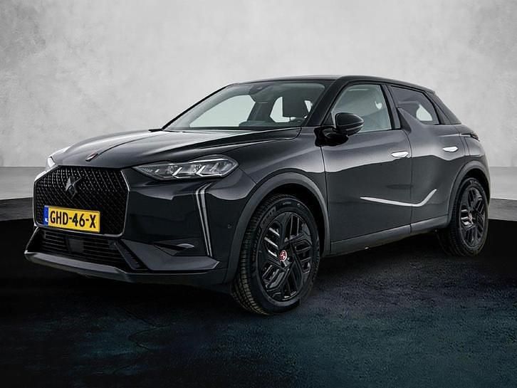 Zwart Occasion 2024 DS Automobiles DS3 Crossback E-Tense Performance Line Plus SUV | € 28.720 (Eerlijke prijs) - Afbeelding 1/3