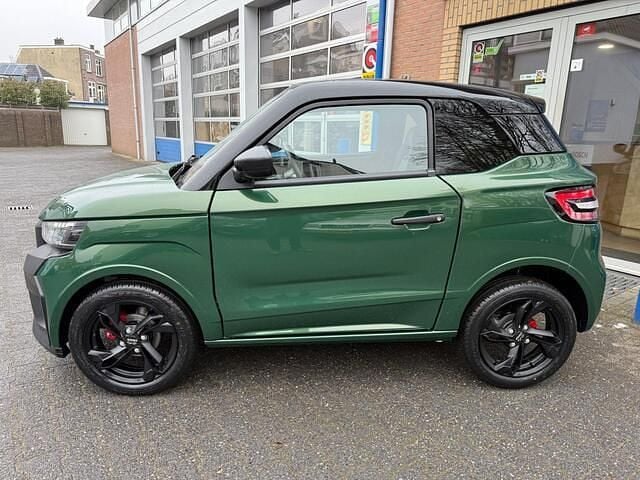 Nieuw Ligier JS50 2026 Groen Hatchback