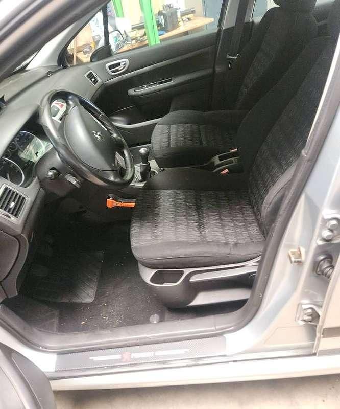 Occasion Peugeot 307 Filou 88 PK (64 kW) 2005 Grijs