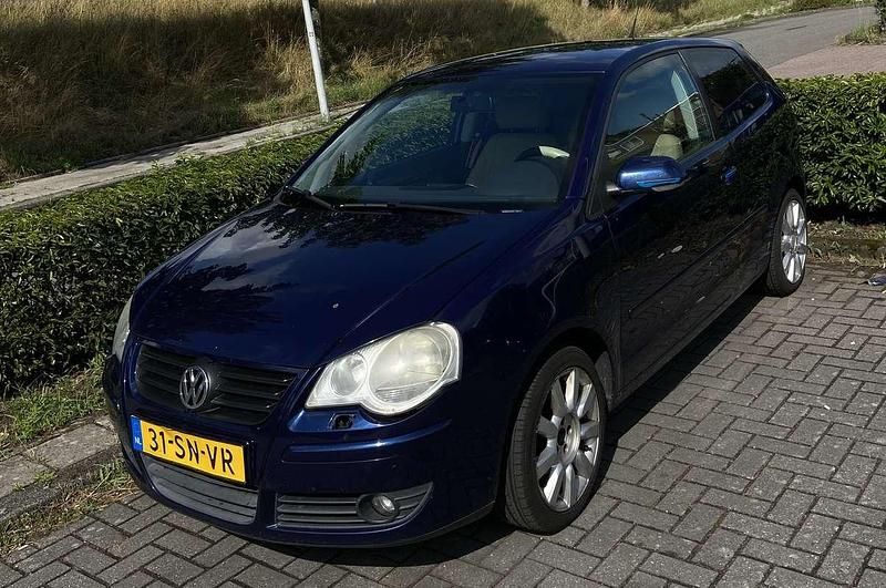 Gebruikt 2006 VW Polo Comfortline Sedan | € 1.400 (Eerlijke prijs) - Afbeelding 1/4