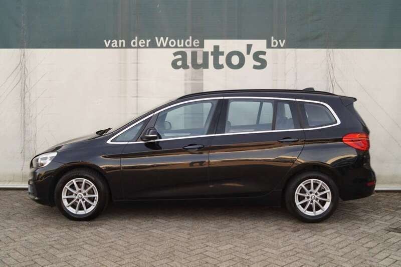 Zwart, metallic lak Gebruikt 2018 BMW 216 Gran Tourer Executive MPV | € 13.900 (Goede deal) - Afbeelding 1/4