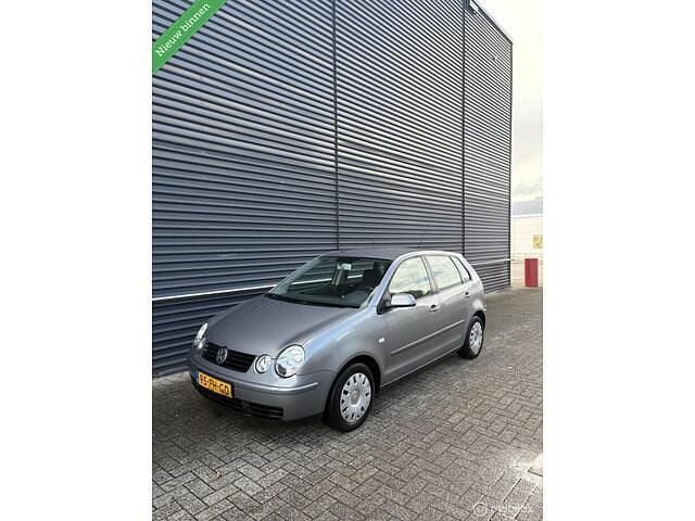 Grijs Gebruikt 2004 VW Polo Hatchback | € 849 (Goede deal) - Afbeelding 1/4
