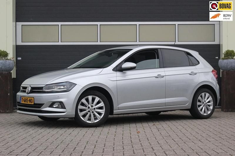 Grijs Gebruikt 2019 VW Polo Highline Hatchback | € 15.900 (Super prijs) - Afbeelding 1/4