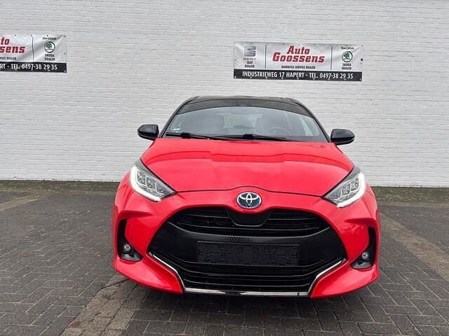 Occasion Toyota Yaris Executive 116 PK (85 kW) 2020 Rood Hatchback