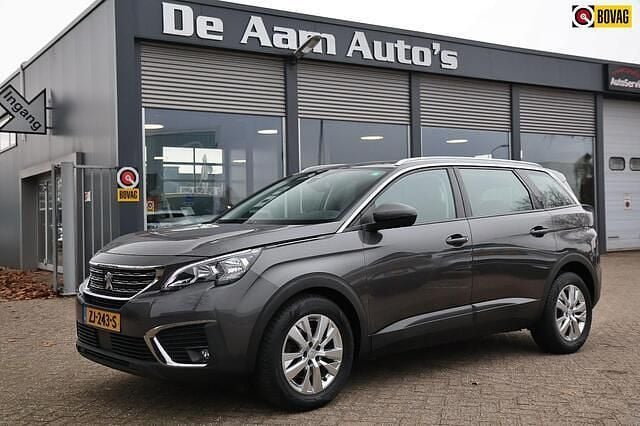 Grijs (metallic) Occasion 2019 Peugeot 5008 SUV | € 15.900 (Goede deal) - Afbeelding 1/4