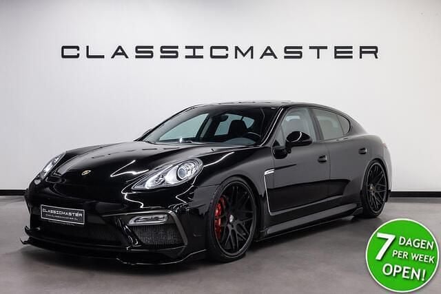 Zwart (metallic) Gebruikt 2011 Porsche Panamera Hatchback | € 44.950 (Iets duurder) - Afbeelding 1/4