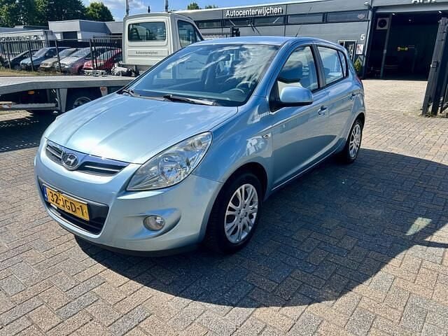 Blauw Gebruikt 2009 Hyundai i20 Dynamiq Hatchback | € 3.750 (Eerlijke prijs) - Afbeelding 1/4