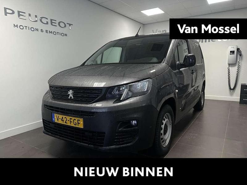 Occasion Peugeot Partner 136 PK (100 kW) 2024 Grijs MPV
