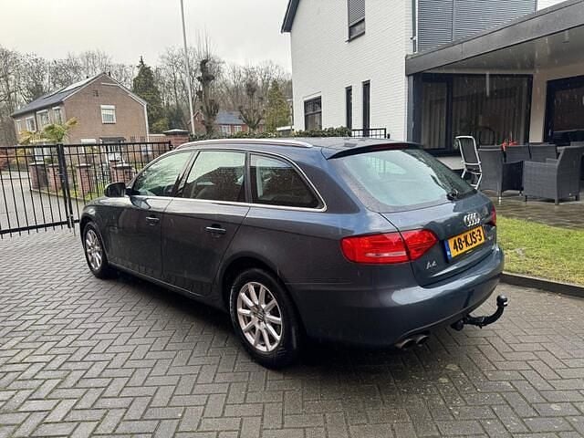 Occasion Audi A4 Business 161 PK (118 kW) 2010 Grijs (metallic) Stationwagen