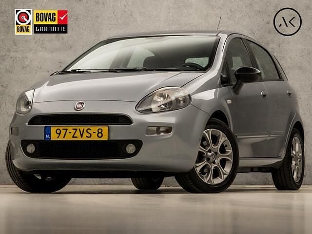 Grijs Gebruikt 2013 Fiat Punto Evo Sport Hatchback | € 4.445 (Eerlijke prijs) - Afbeelding 1/4