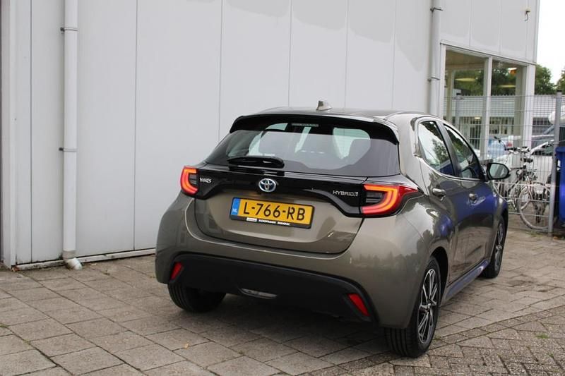 Occasion Toyota Yaris Hybrid 92 PK (67 kW) 2021 Groen Hatchback