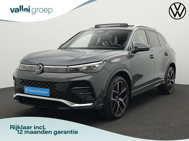 Grijs Gebruikt 2024 VW Tiguan R-line Edition SUV | € 50.900 (Eerlijke prijs) - Afbeelding 1/4