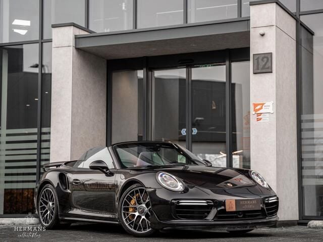 Zwart, metallic lak Gebruikt 2018 Porsche 911 Turbo S Cabriolet Cabriolet | € 149.950 - Afbeelding 1/4
