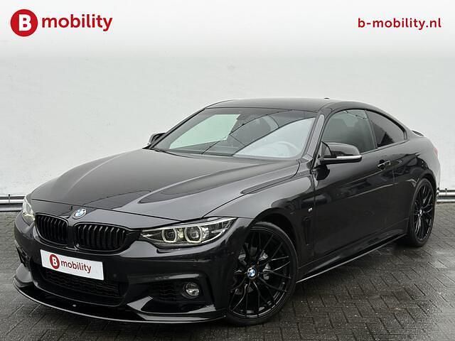 Zwart (metallic) Occasion 2020 BMW 418 Executive Coupé | € 23.695 (Eerlijke prijs) - Afbeelding 1/3