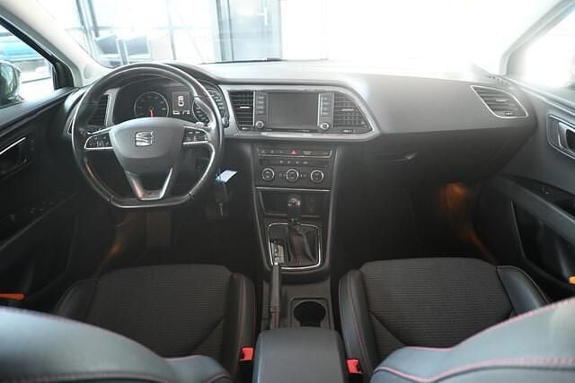 Occasion Seat Leon CONNECT 150 PK (110 kW) 2016 Grijs Hatchback