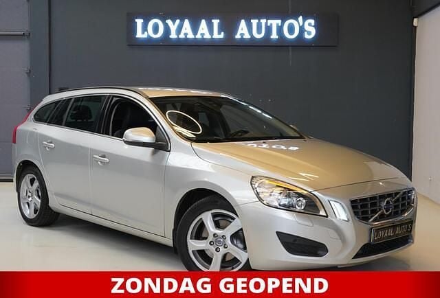 Grijs Gebruikt 2012 Volvo V60 Summum Stationwagen | € 8.999 (Goede deal) - Afbeelding 1/4