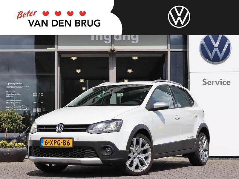 Wit Gebruikt 2014 VW Polo Cross Hatchback | € 13.450 (Duur) - Afbeelding 1/4