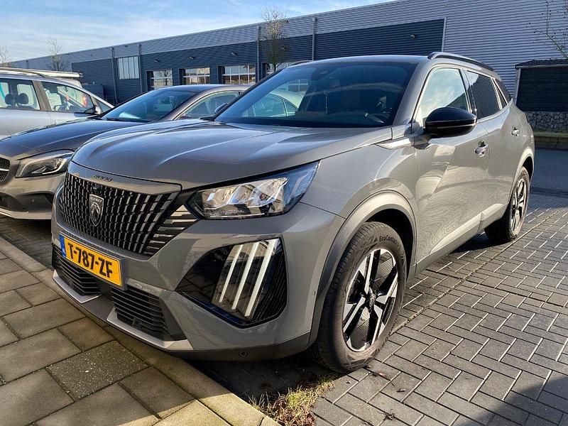 Grijs Occasion 2023 Peugeot 2008 Allure SUV | € 23.895 (Eerlijke prijs) - Afbeelding 1/4