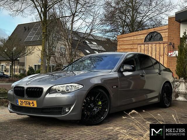 Grijs Occasion 2012 BMW 520 Executive Sedan | € 11.940 (Goede deal) - Afbeelding 1/4