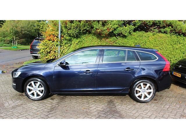 Occasion Volvo V60 Momentum 153 PK (112 kW) 2015 Blauw Stationwagen