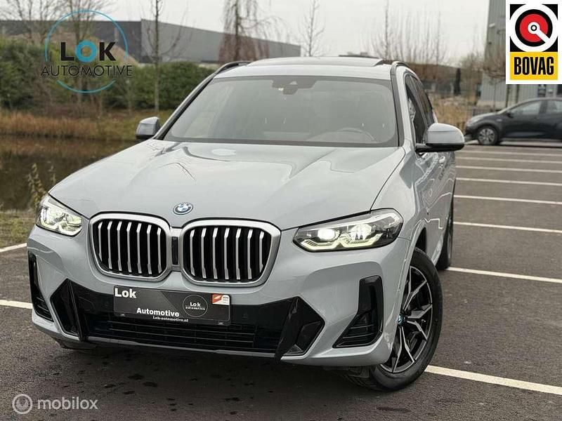 Grijs Occasion 2022 BMW X3 Executive SUV | € 44.500 (Eerlijke prijs) - Afbeelding 1/4