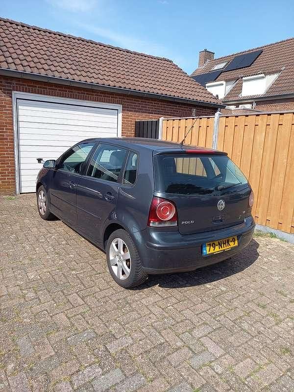 Blauw Gebruikt 2007 VW Polo Trendline Hatchback | € 1.450 (Goede deal) - Afbeelding 1/3