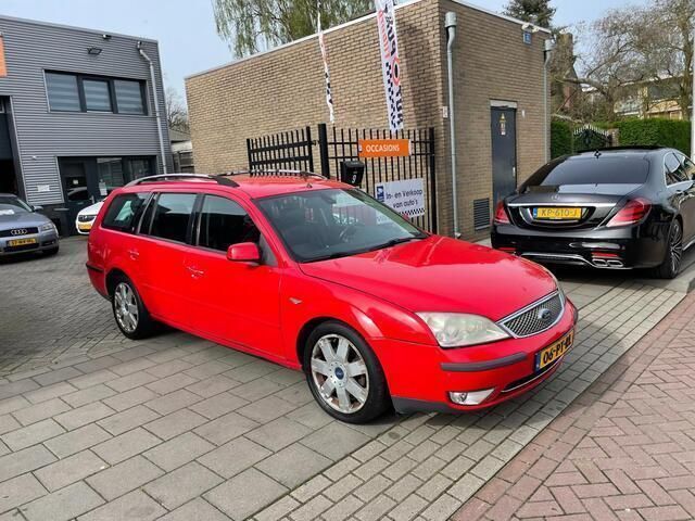 Occasion Ford Mondeo Ghia 145 PK (106 kW) 2004 Rood, metallic lak Stationwagen